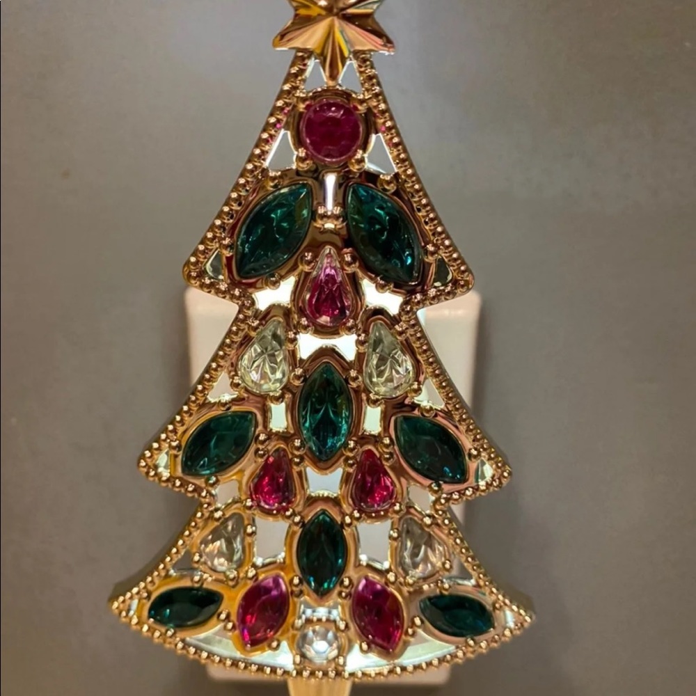 CHRISTMAS TREE 🎄 NIGHTLIGHT PLUG IN